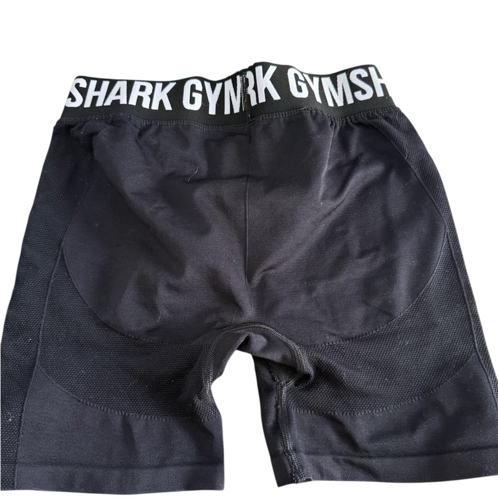 Gymshark seamless shorts - Picture 2 of 3